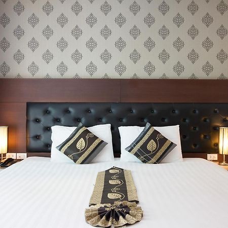 Hemingways Silk Hotel Patong المظهر الخارجي الصورة