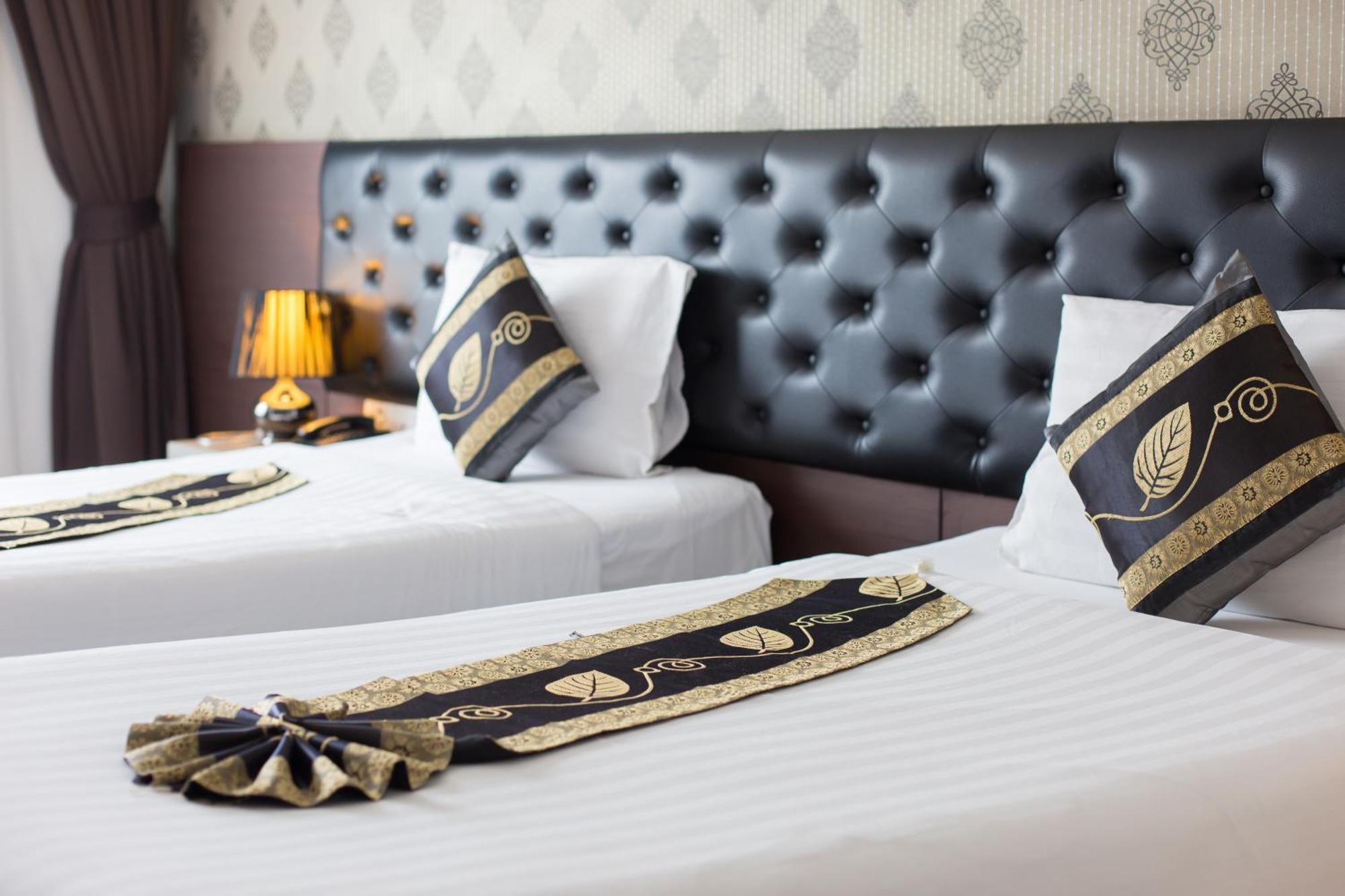 Hemingways Silk Hotel Patong المظهر الخارجي الصورة