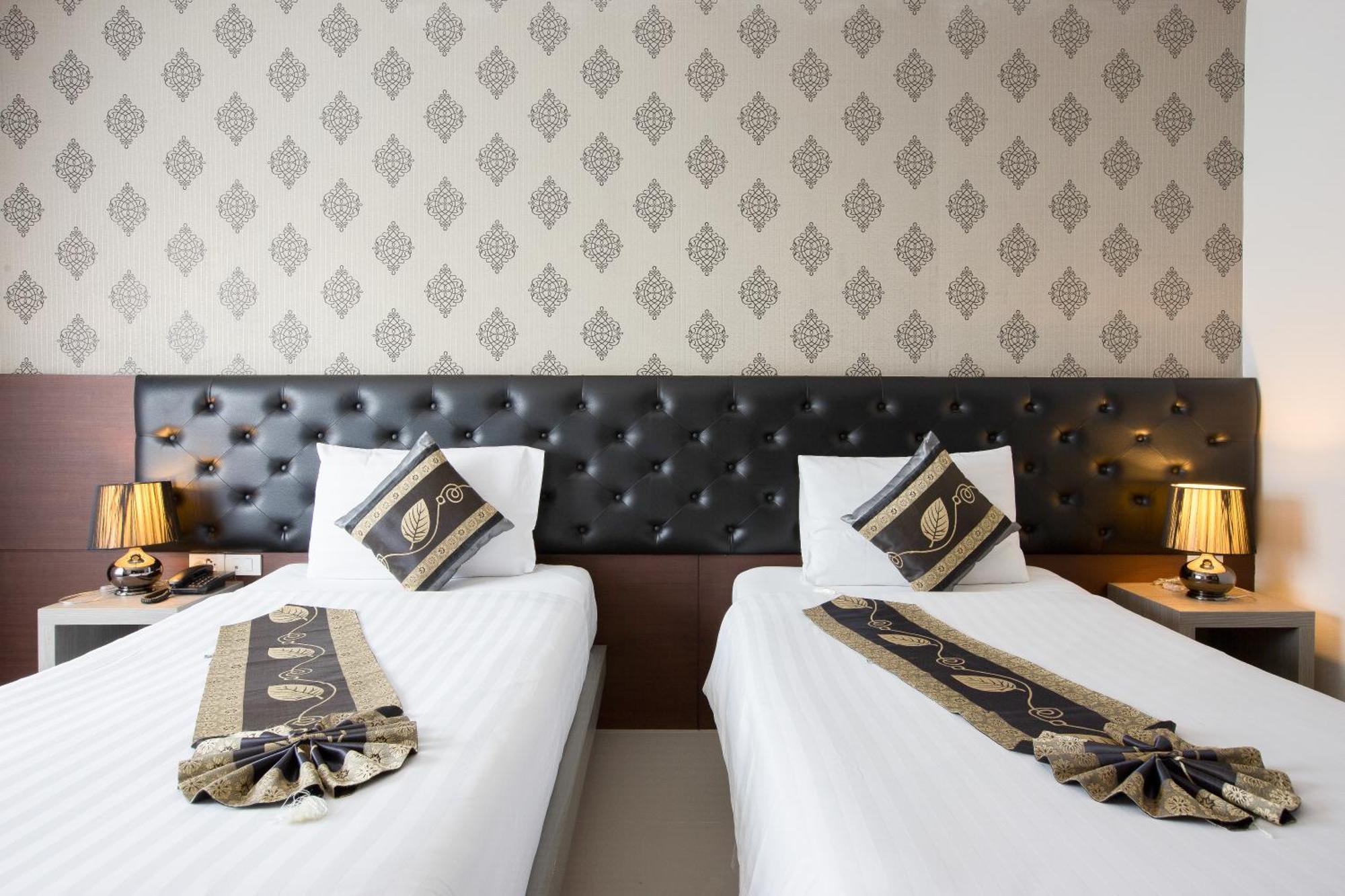 Hemingways Silk Hotel Patong المظهر الخارجي الصورة